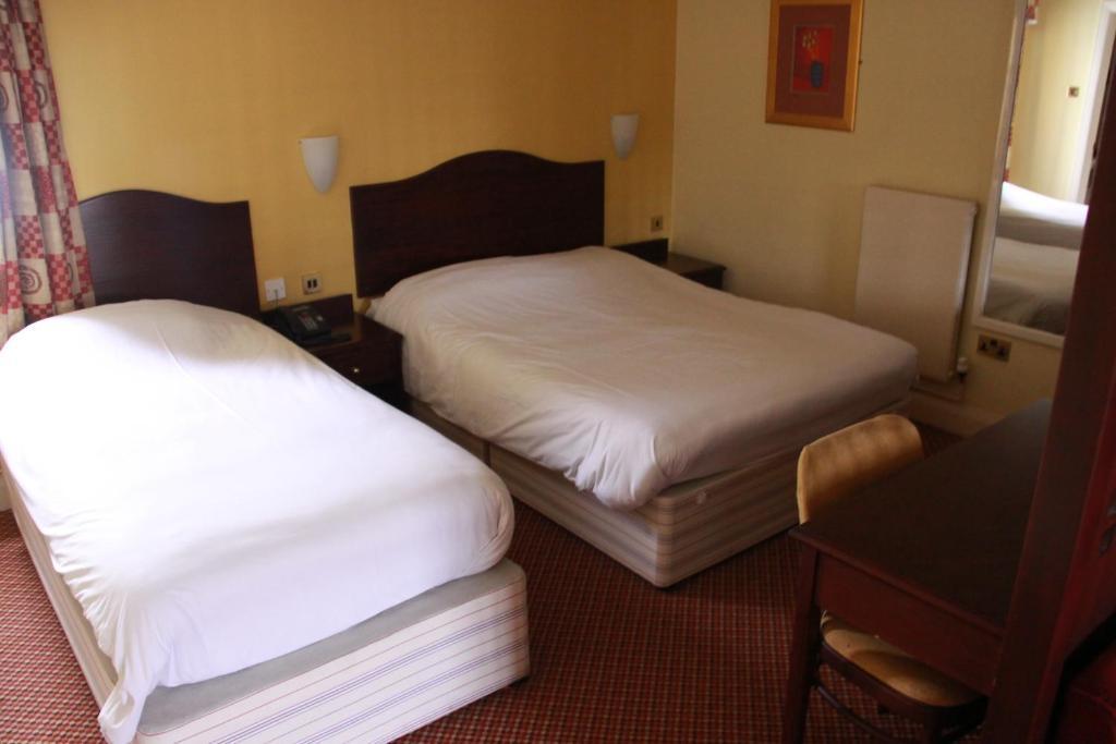 Church Guesthouse Cardiff Pokój zdjęcie